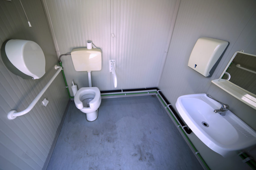 handicap-toilet-everything-you-need-to-know