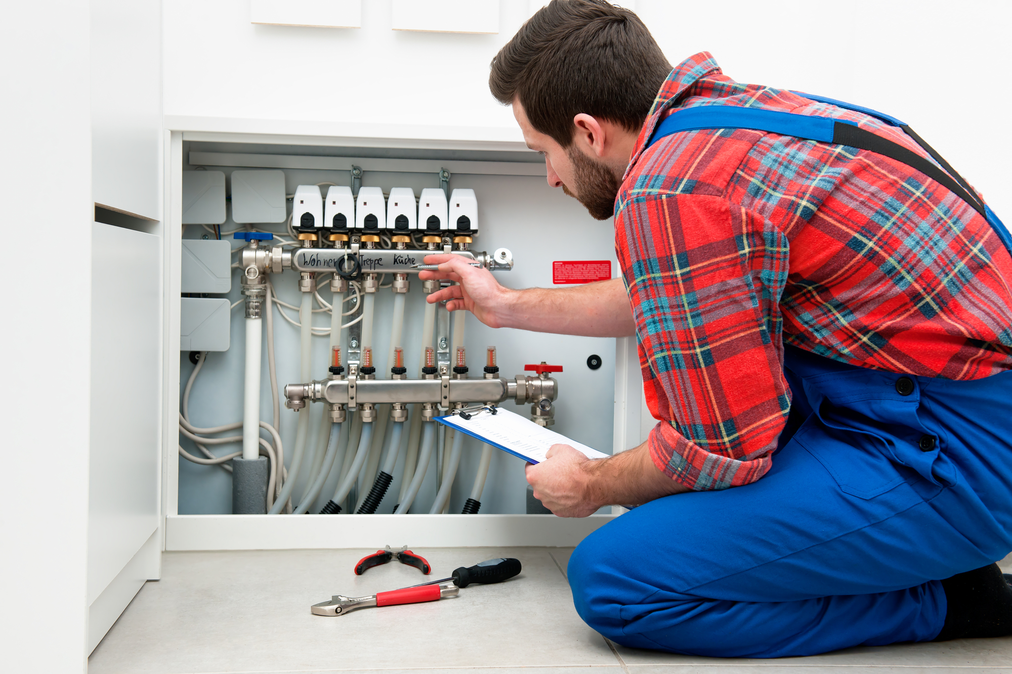 Understanding the Ins and Outs of Residential Plumbing Services