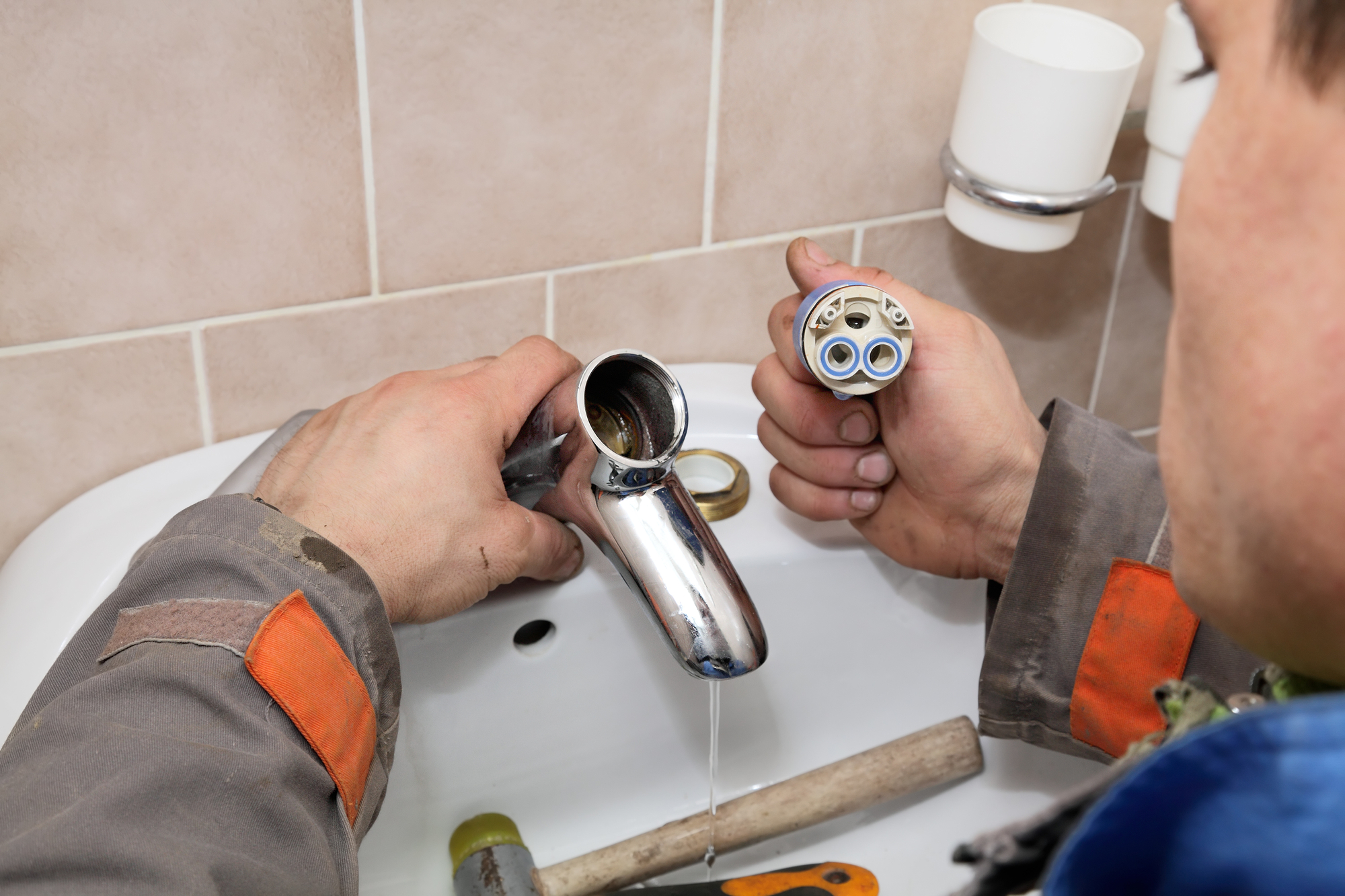 How to improve the ranking of a plumbing services company’s website on Google